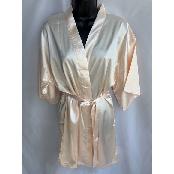 Mother of the Bride NEW Rhinestone Cream Satin Robe Size S/M Kimono Wedding - Picture 1 of 11